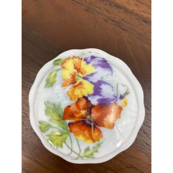Floral Trinket Box Small ceramic porcelain - Picture 5 of 6